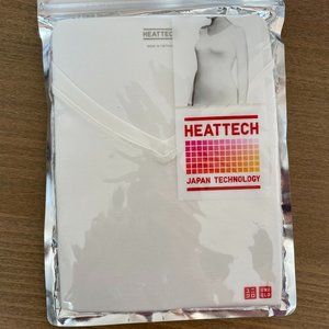 NWT Women's Uniqlo Heattech  V-neck Long Sleeve XS in Off White